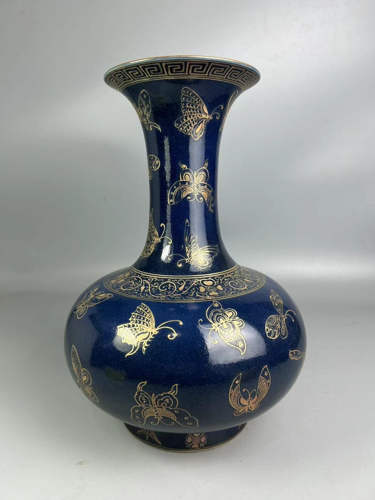 Beautiful Chinese blue glaze porcelain gilded vase