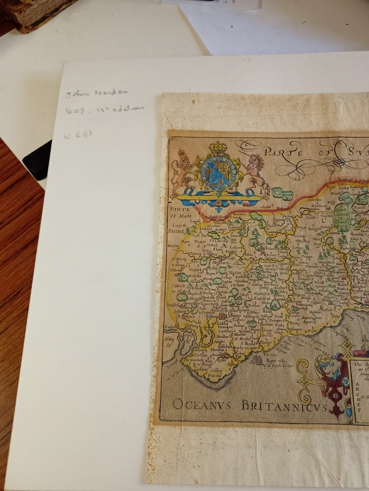 sussex,sussexia,john norden,1607, first edition, text in latin on verso