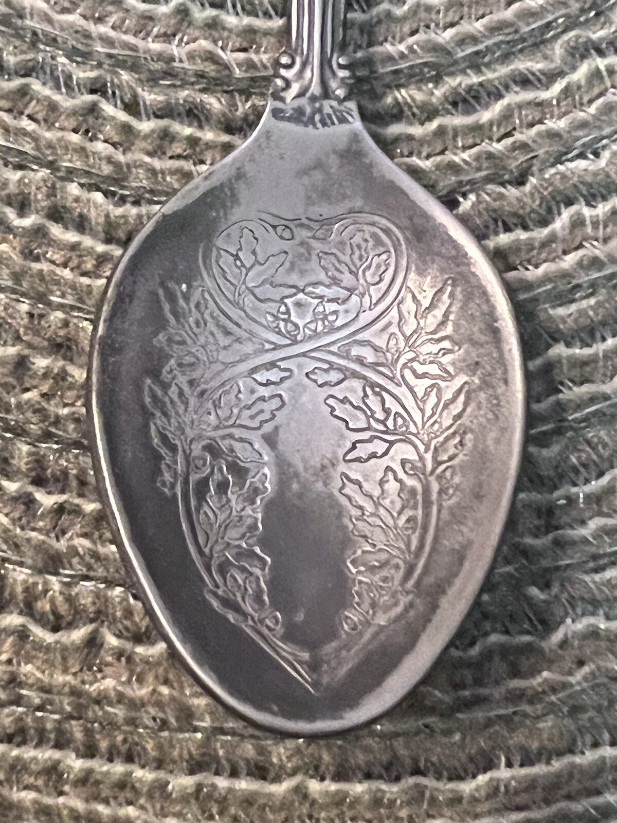 Antique Queen Elizabeth Souvenir 4 1/4” Spoon