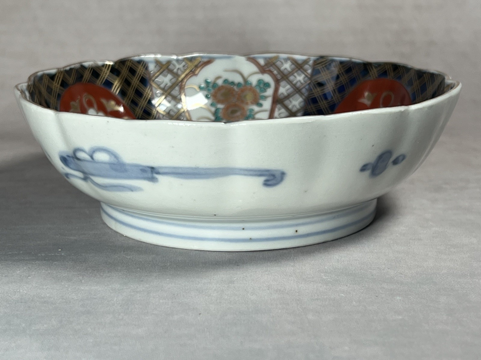 C1860 Meiji Period Japanese 15.5cm (~6″) Arita Imari Scalloped Porcelain Dish