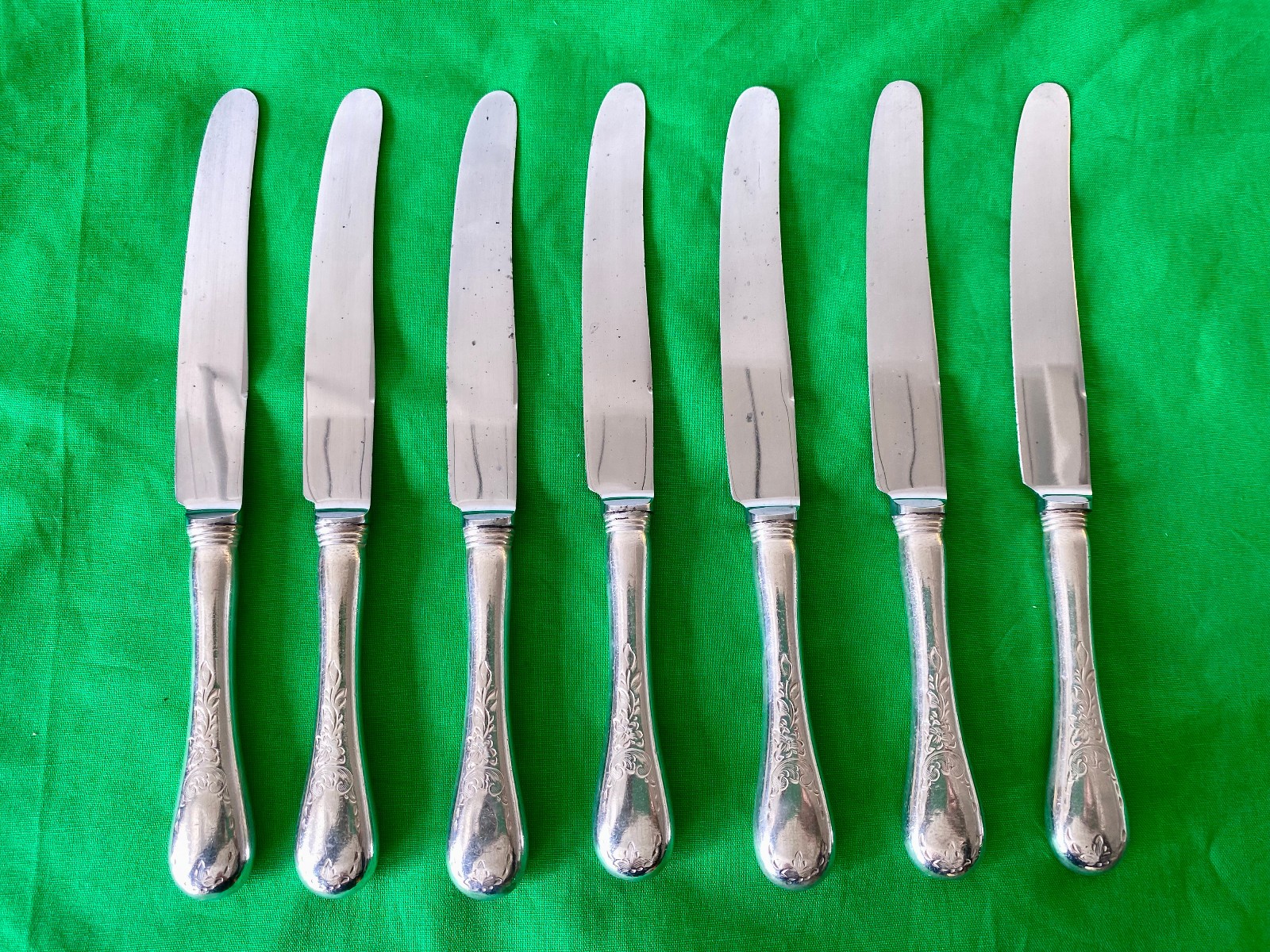 QUEEN MARY 1940 SET OF 7 LUNCHEON KNIFES HOLLOW HANDLE FRENCH BLADE BIRKS CANADA