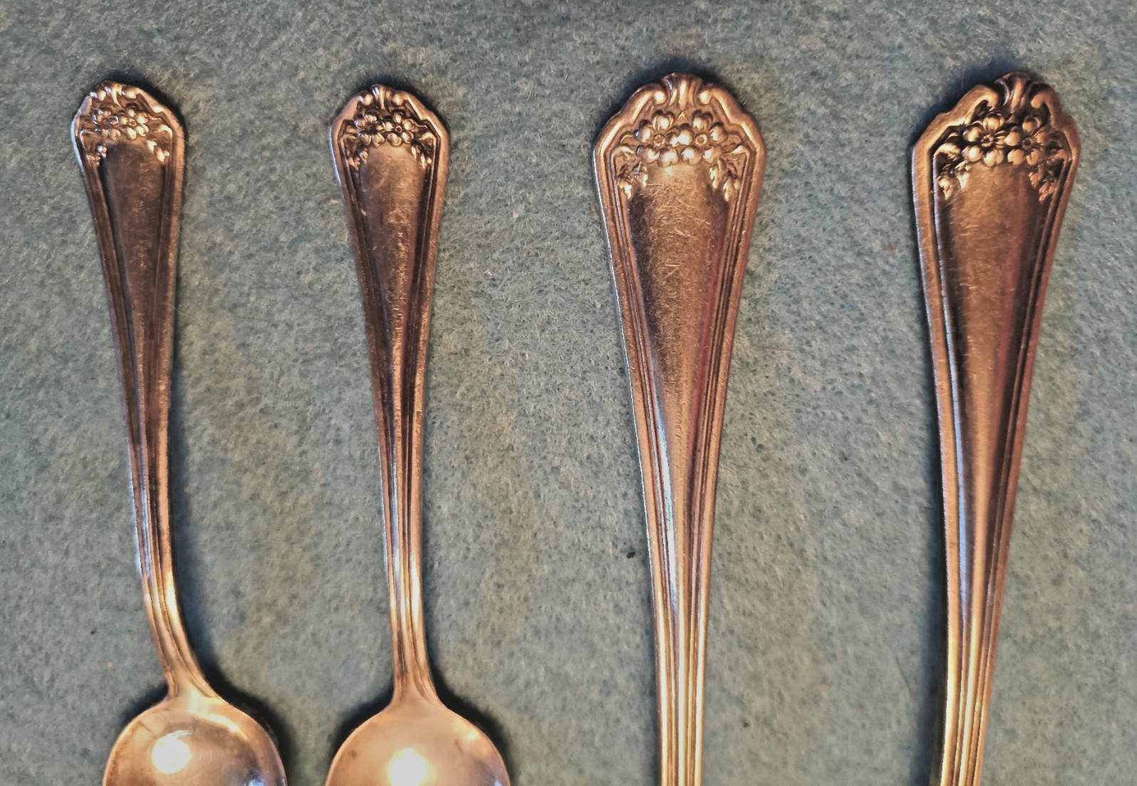 4 pieces silverplated flatware KENSINGTON 1912 Wm. Rogers & Son International