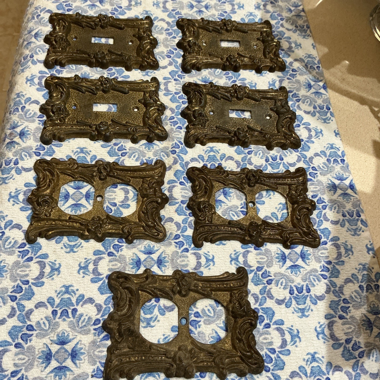 7 Vintage Electrical Outlet & Switch Covers – Edmar Flower Rose Art Nouveau Gold