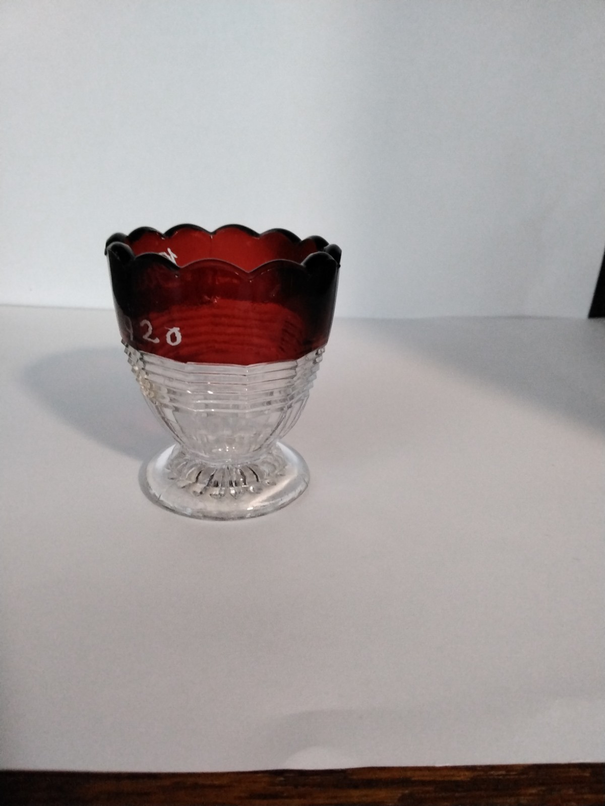 Eapg Clear HORIZONTAL THREADS Toothpick Holder/Toy Spooner W/Ruby Stain. C.1910