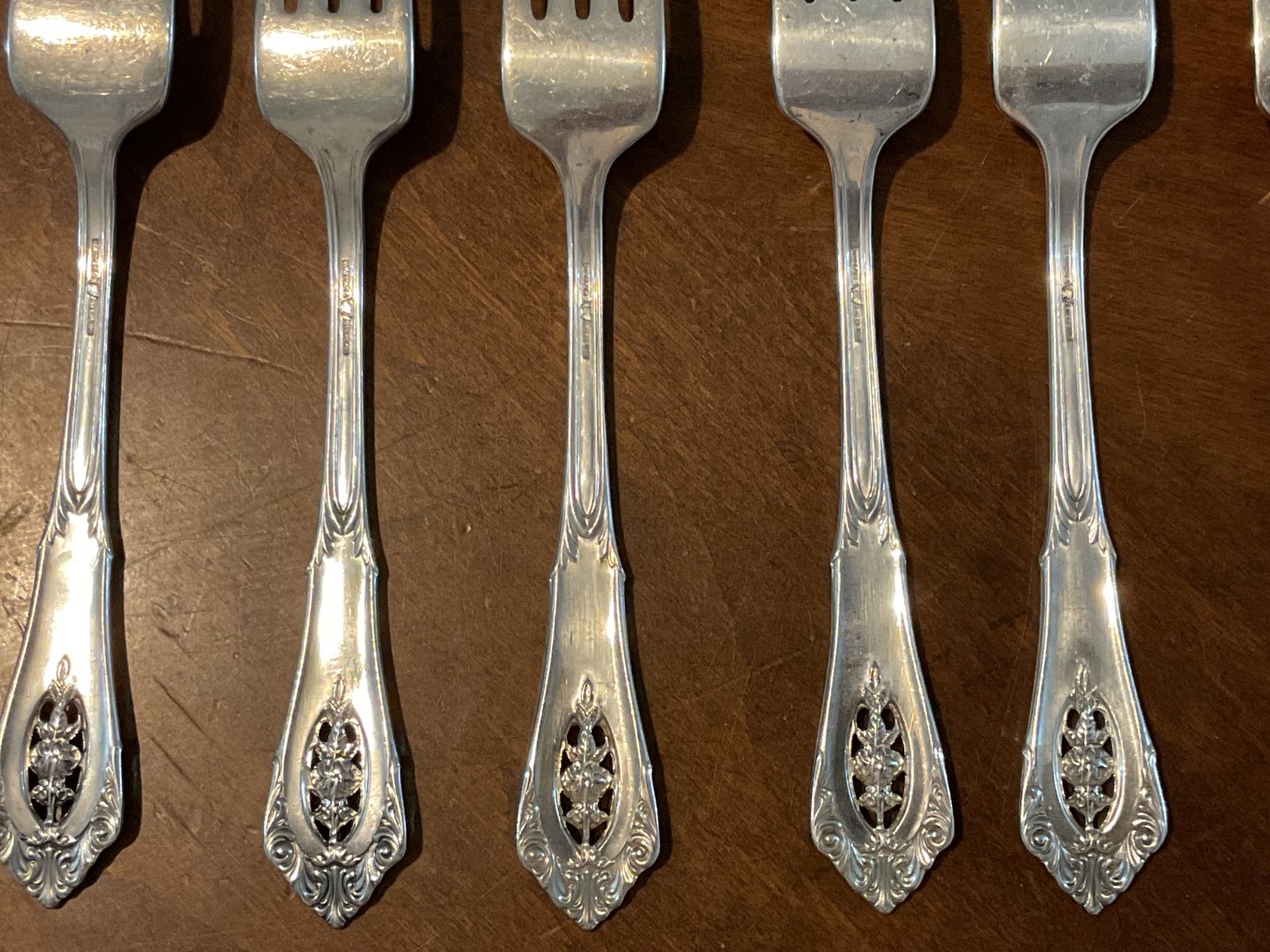 Wallace Sterling Silver Flatware Set For 12 81 Pieces 120 oz approximately 3600g