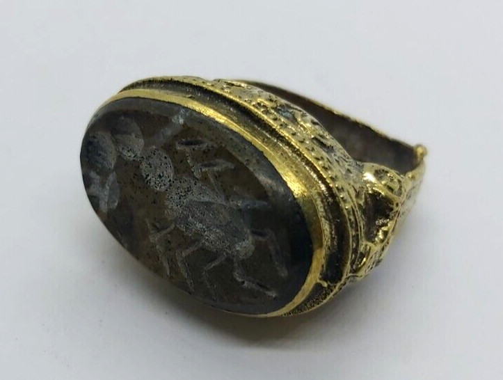 Unique Ancient Agate intaglio Scorpion Beautiful Old Bronze Ring