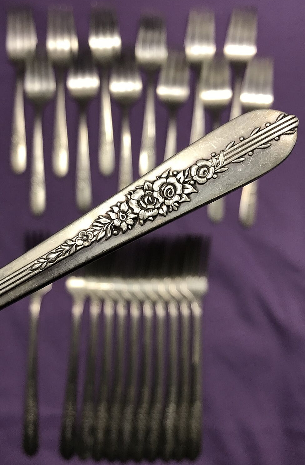 24 Pc ROYAL ROSE Silverplated GRILLE & SALAD FORKS Nobility Plate