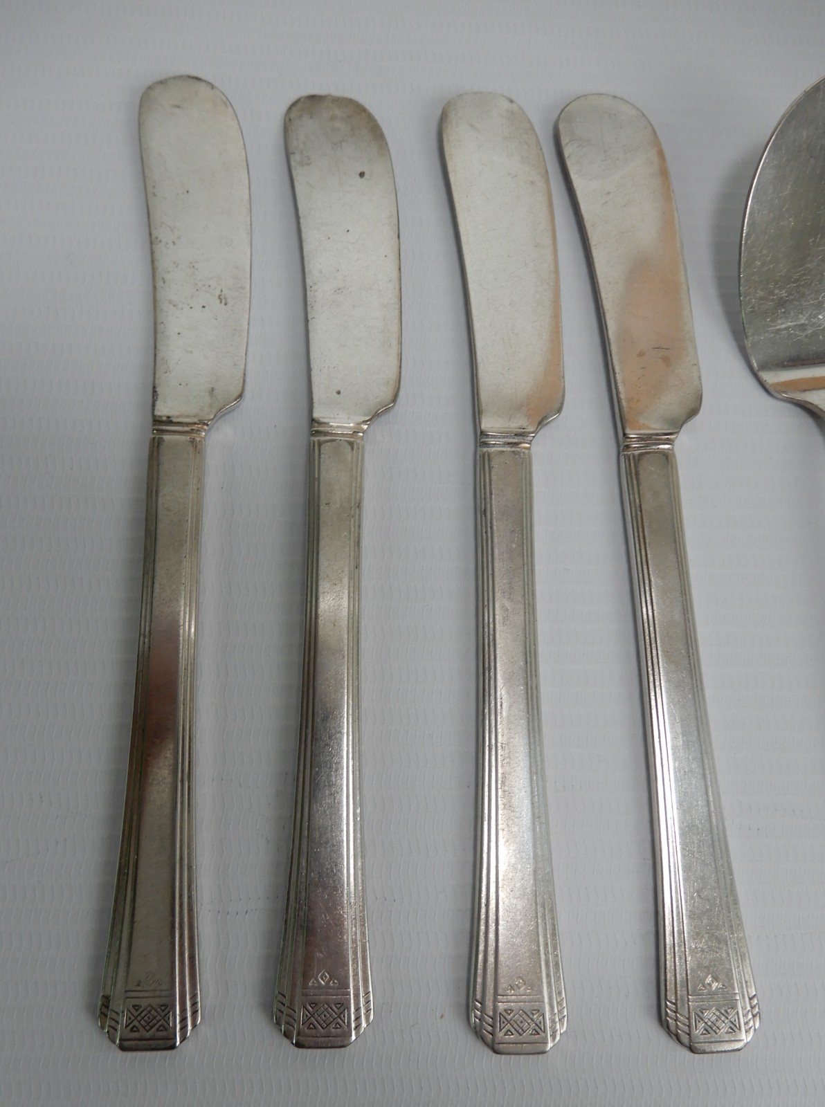 8 pc Oneida Silver Skyline-Skycrest Butter Knives Silver Plate &One Jelly Server