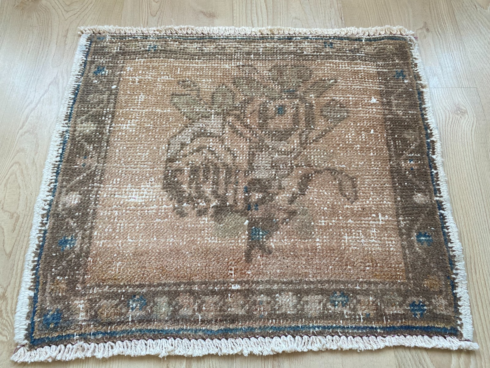 1.5×1.8ft Square rug Boho decor rug Turkish rug Vintage rug Small Orange rug