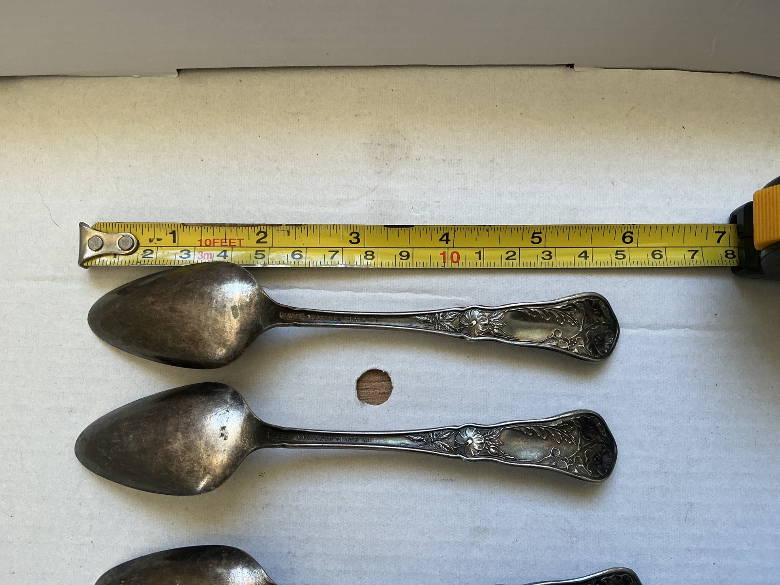 ANTIQUE 1908? ONEIDA COMMUNITY RELIANCE A1 PLATE WILDWOOD PATTERN – 5 SPOON SET