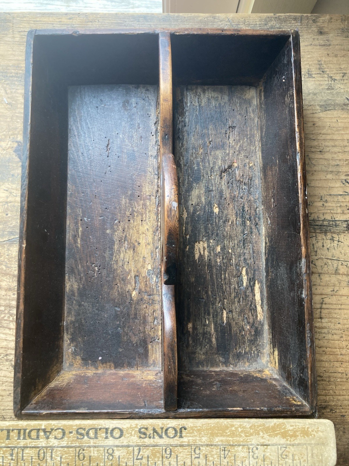 Fish Tail! Antique Primitive CANTED SIDE WOODEN CUTLERY TRAY in dark stain