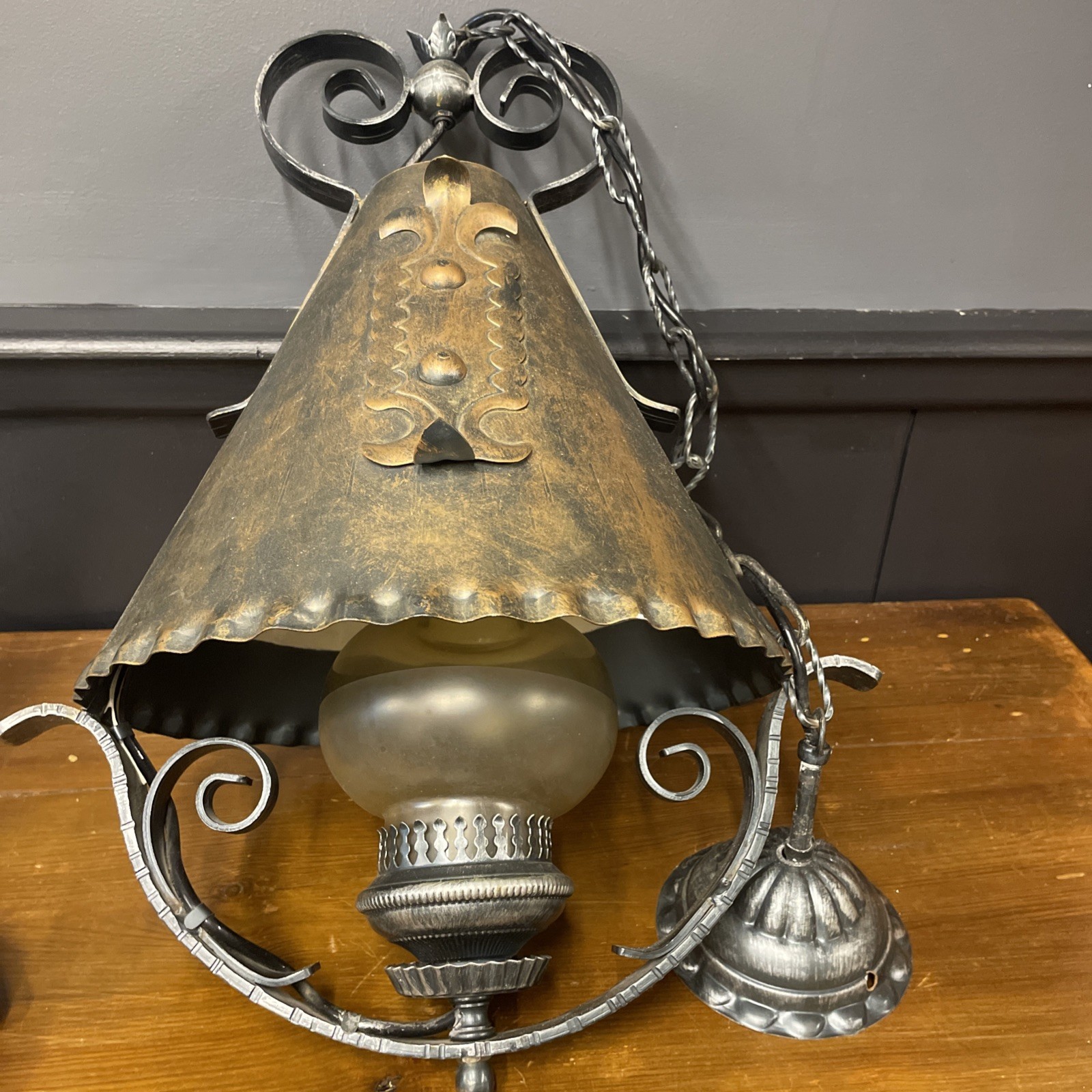 Vintage Metal & Glass Porch Tavern Light Lamp Lantern Lighting Pendant Iron