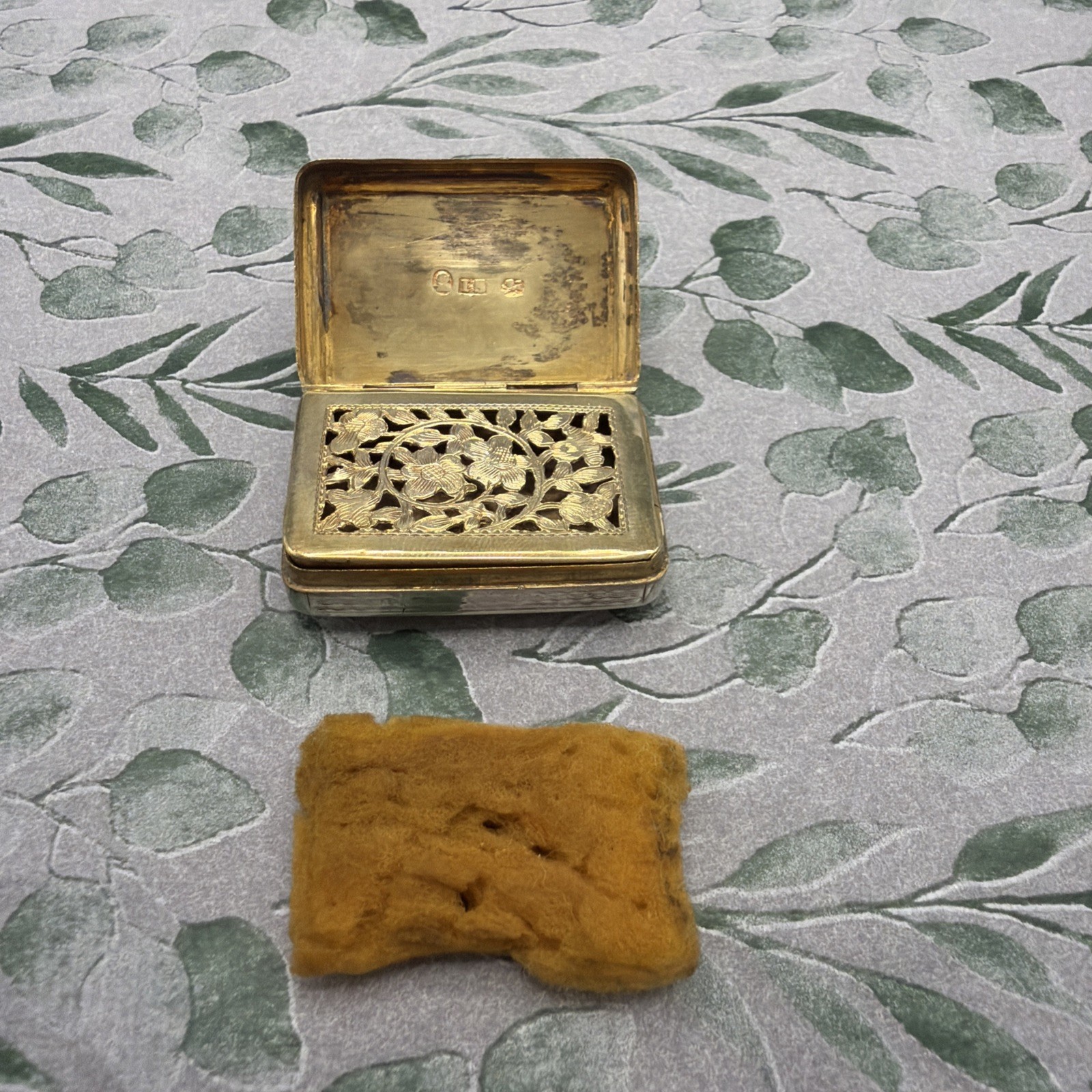 Georgian Solid Silver Vinaigrette 1790 John Shaw Birmingham Gilt Pierced Grill