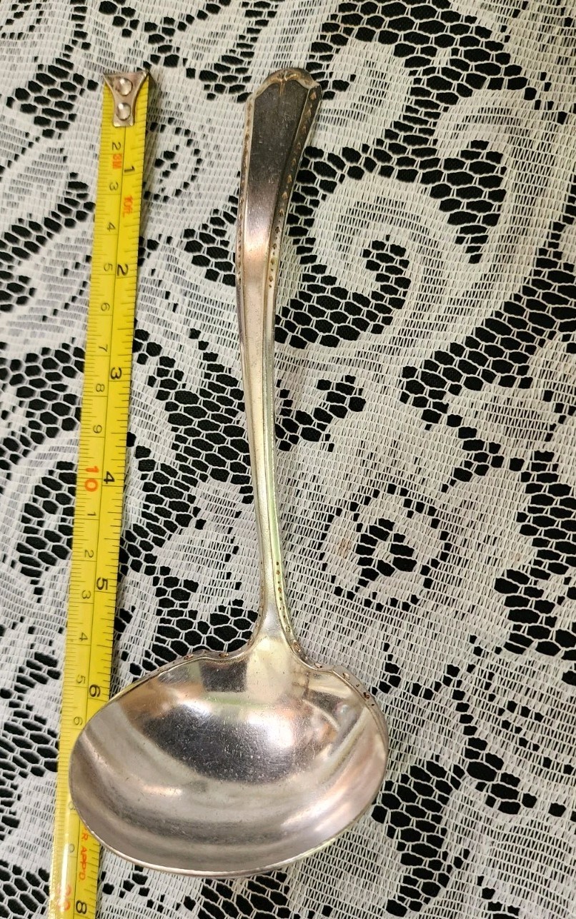 ✅️ ONEIDA ANTIQUE c1923 ALGONQUIN AKA BARONET SILVERPLATED GRAVY LADLE 🤎