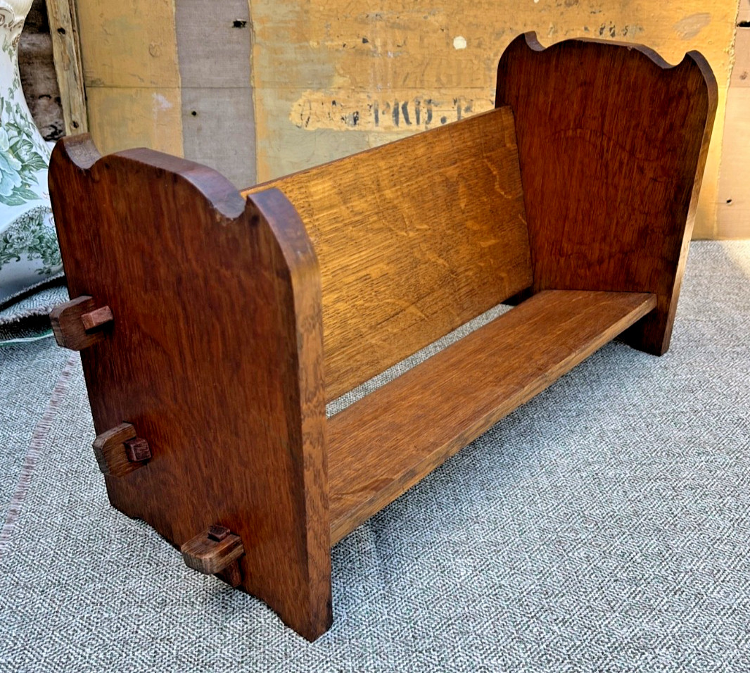 ANTIQUE ARTS & CRAFTS FIGURED OAK TABLE TOP BOOK TROUGH~BOOK RACK~BOOK SHELF