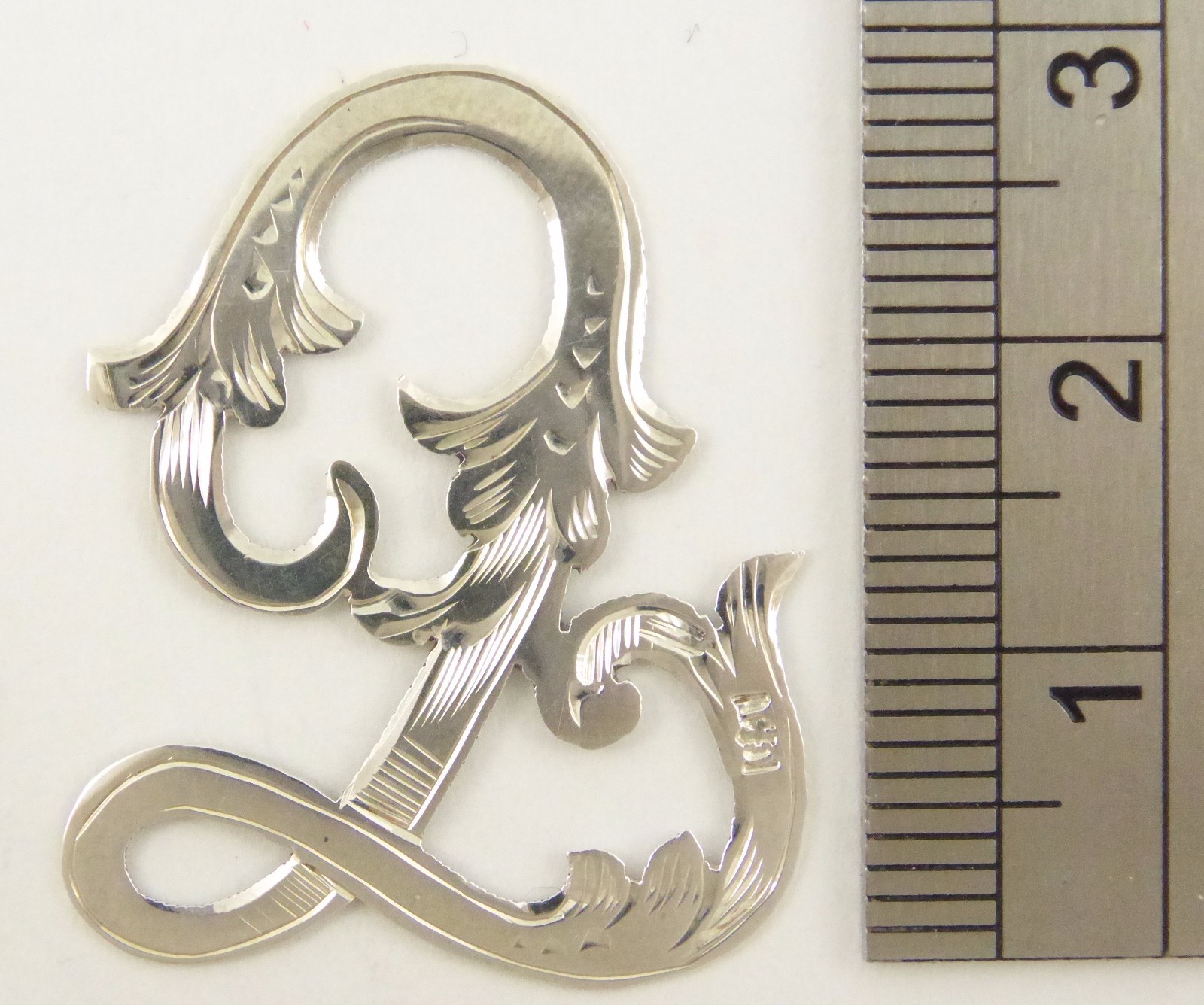 1900s – 1920s Antique Solid Silver Letter ‘Q’ 30mm with Silversmith’s stamp