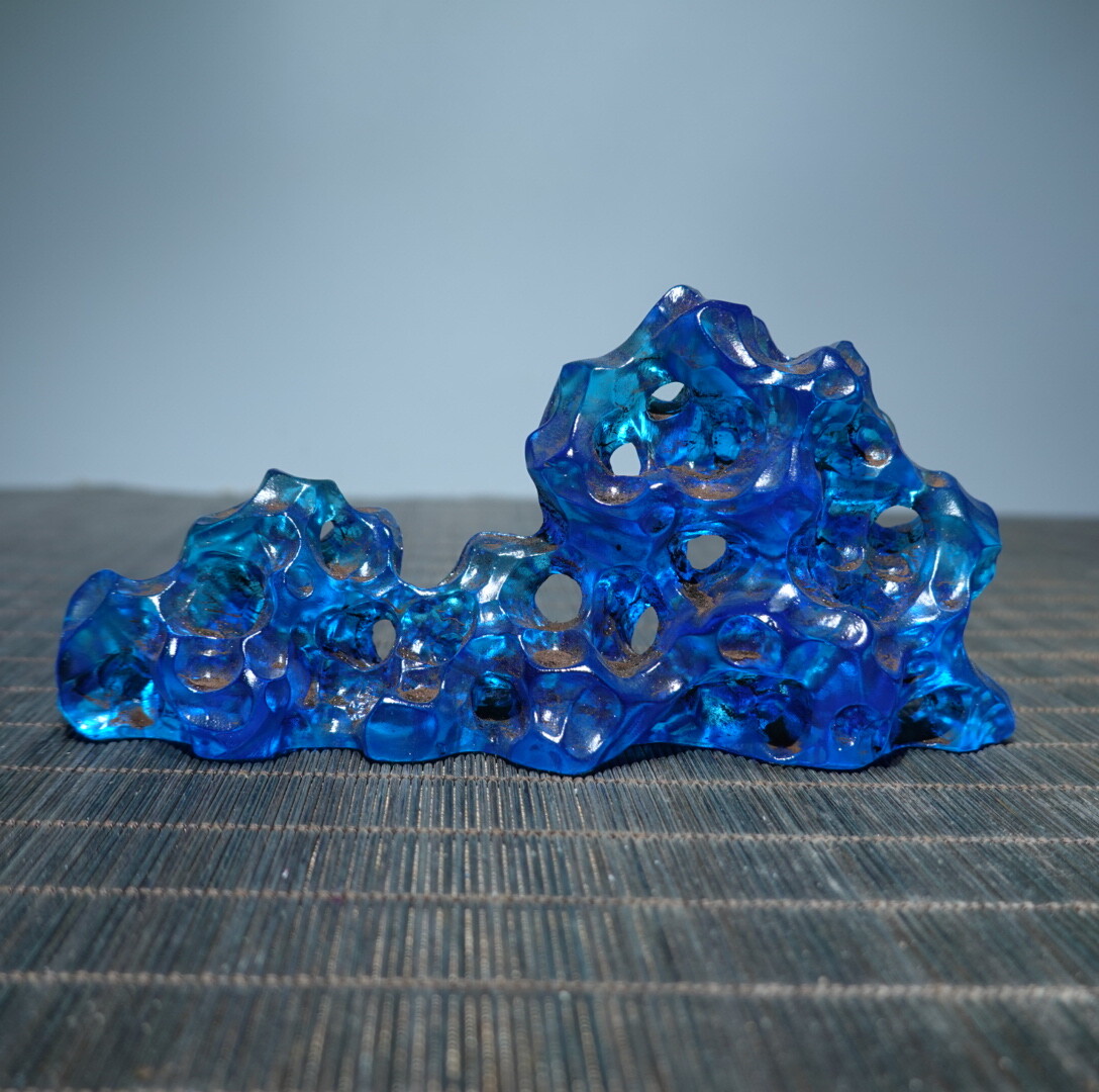 China Clear Blue Glaze Carved Exquisite Statue Pen Rack Home Decor Penholder Art