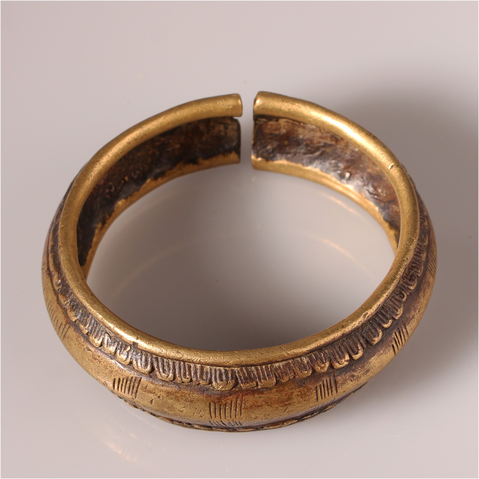 14052 Vintage African Bracelet Bronze Currency Manilla Collectible