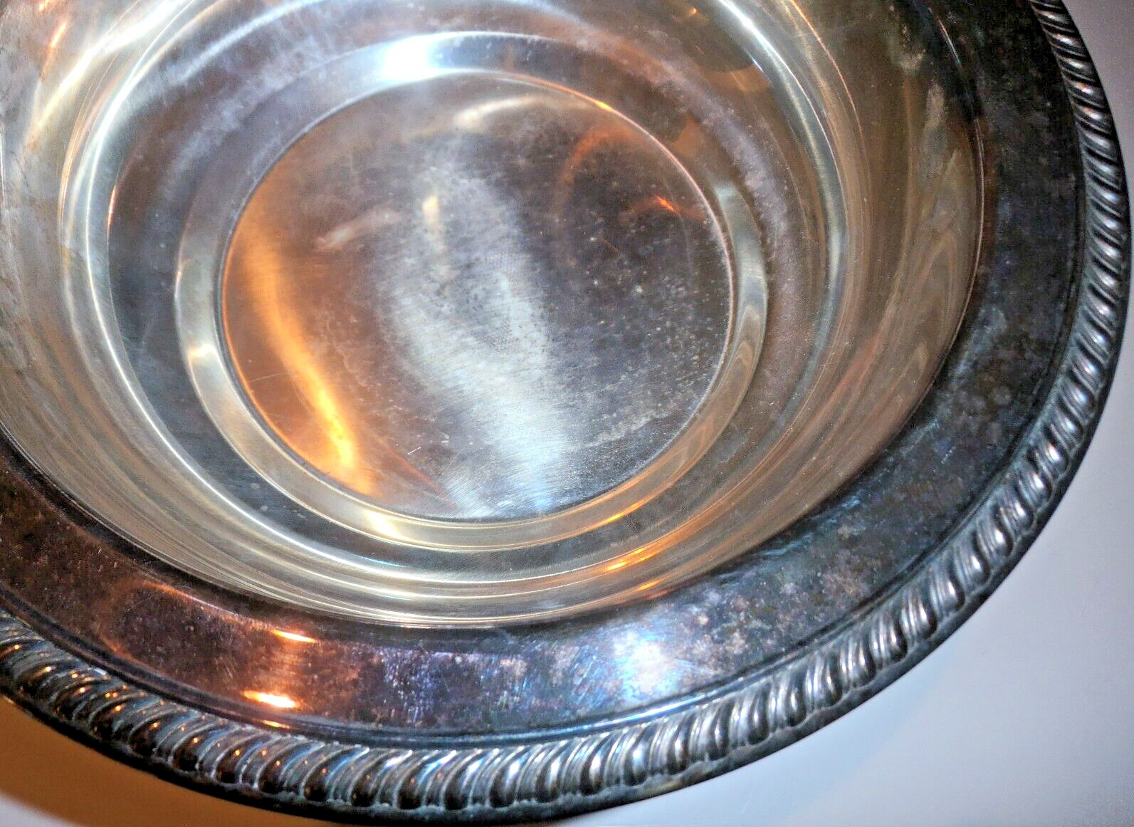 Sheridan Silver Plated Serving Tray With Lid