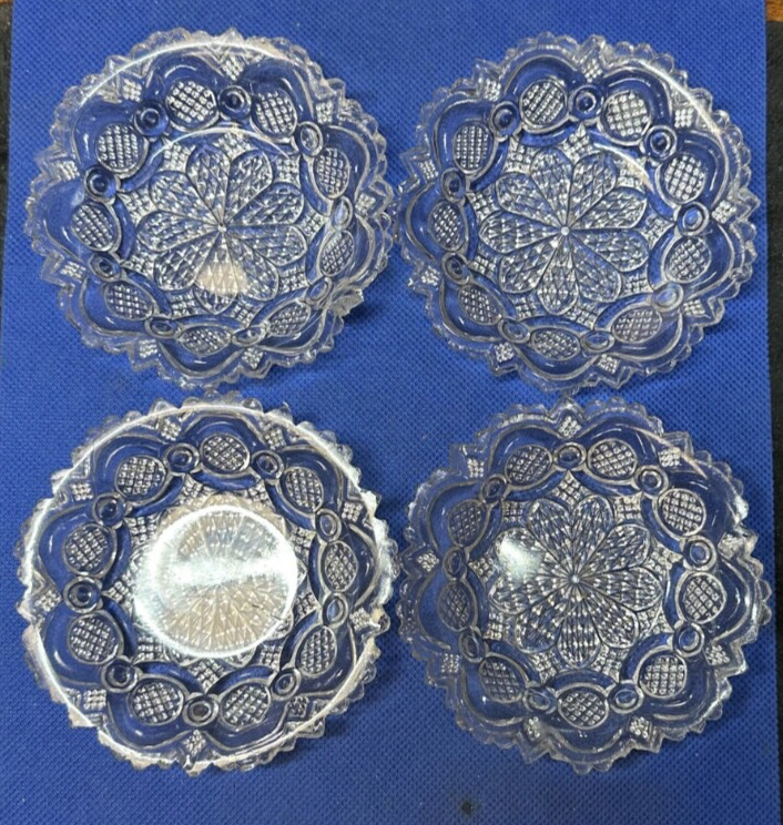 Mid 1800s Roman Rosette Sandwich Glass 4 Small Dishes #718
