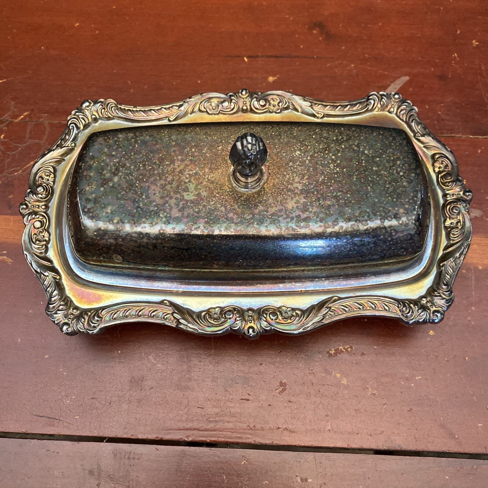 Vtg Old English By Poole Silver Plate Ornate Patined Butter Dish 5011 W/ Glass