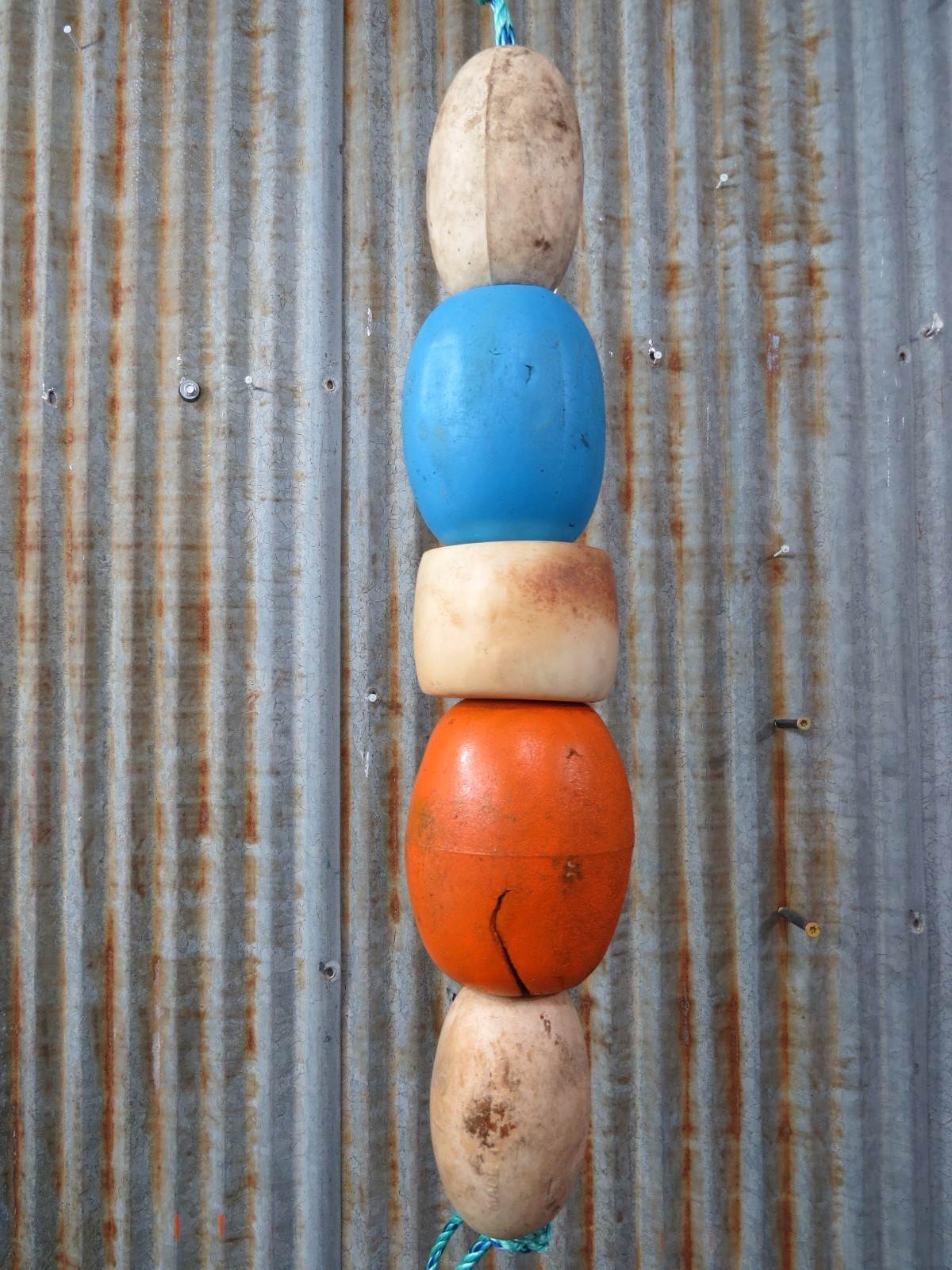 5 Old Fish Net Floats 21 Inches Long Fishing Buoys Bouys Tiki Hut Bar -(SF123)