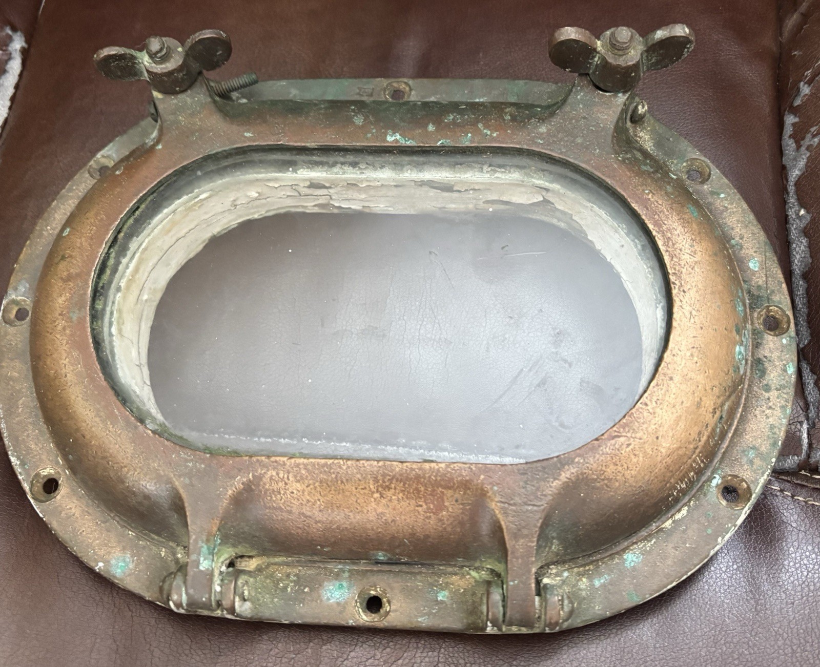Antique Brass Ship Porthole British Crown Mark 7″ Glass Working Dogs & Trim