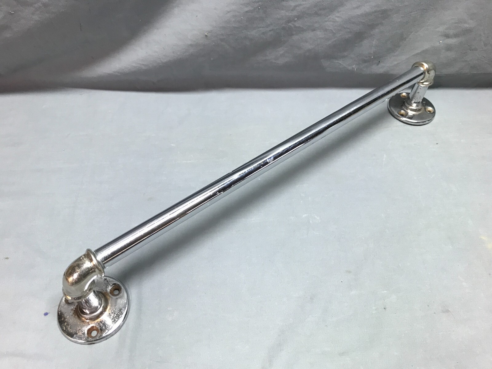 VTG 23″ Good MFG Chrome Over Brass Industrial Style Towel Bar Rack Old 1122-24B
