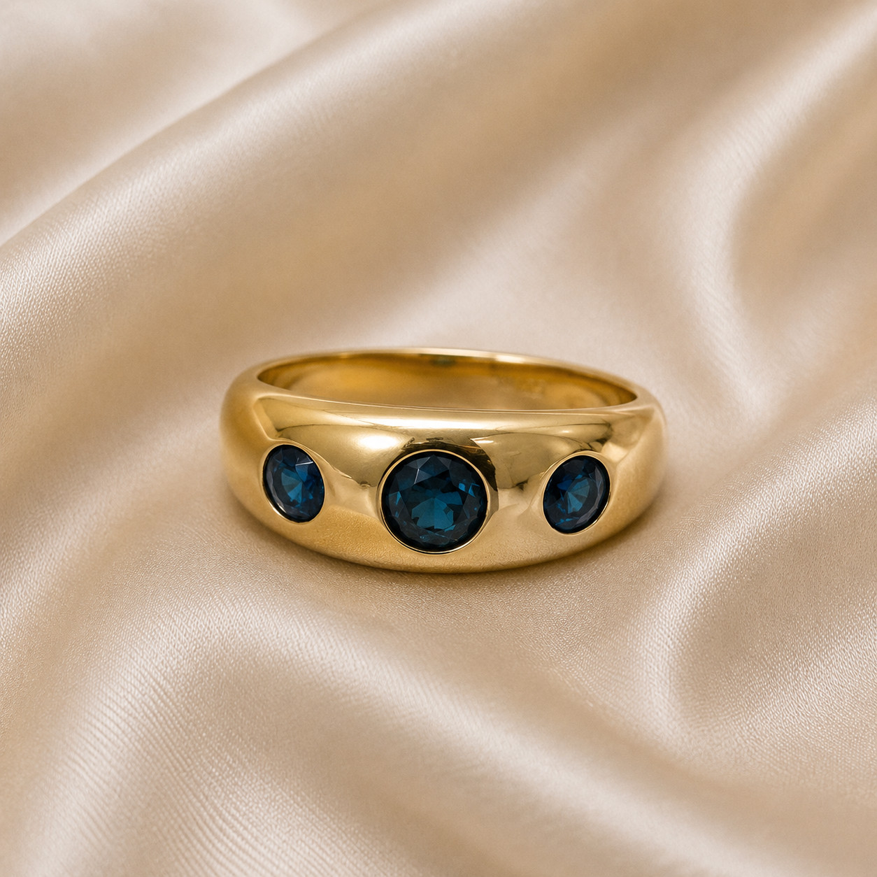 Vintage 10K Solid Gold Blue Sapphire Gypsy Ring, Three Stone Sapphire Band