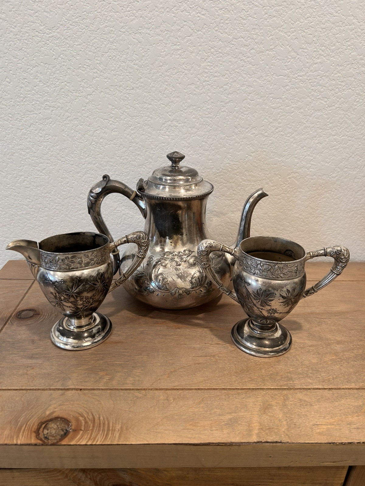 Very Attractive Barbour Bros Co Silver Quadruple Plate Tea Set