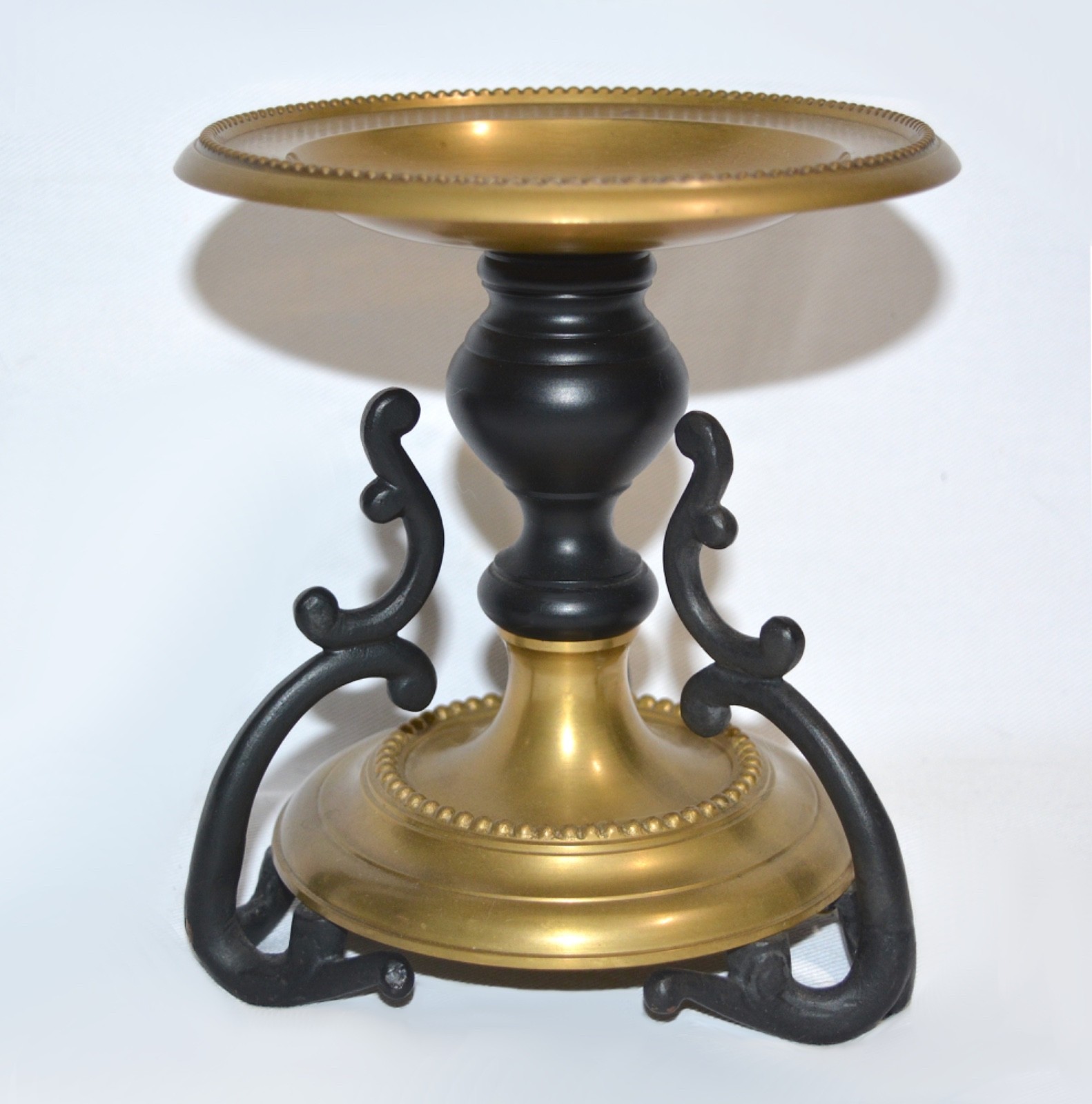 Antique Bronze Cup Louis XVI Style 19 Century Restoration Period Cast Iron Feet