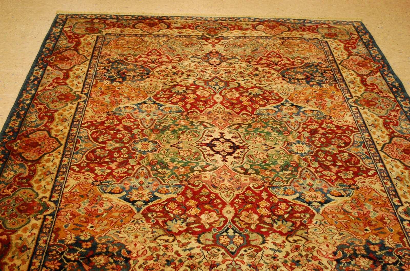 MINT AUTHENTIC AMERICAN KARASTAN MULTICOLORED RUG 5’9″X9′ KIRMAN PANEL #900/903