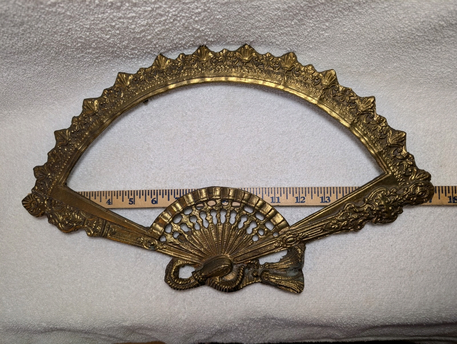 Antque Gilt Bronze Fan Shaped Frame Lace Design Aged Gilding Metal