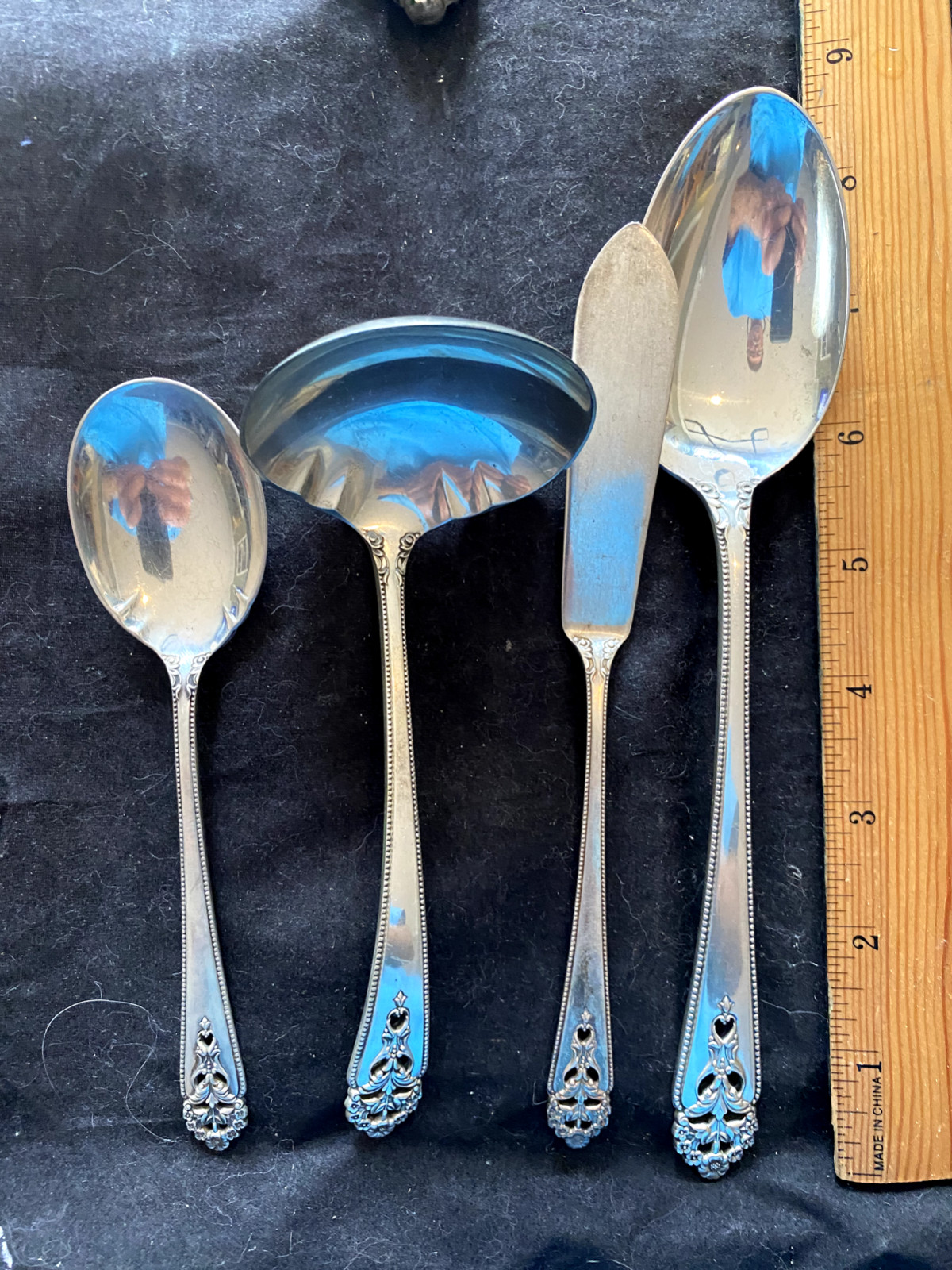 INTERNATIONAL QUEENS LACE STERLING SILVER SET 4 SERVER GREAT SHAPE HAND POLISHED