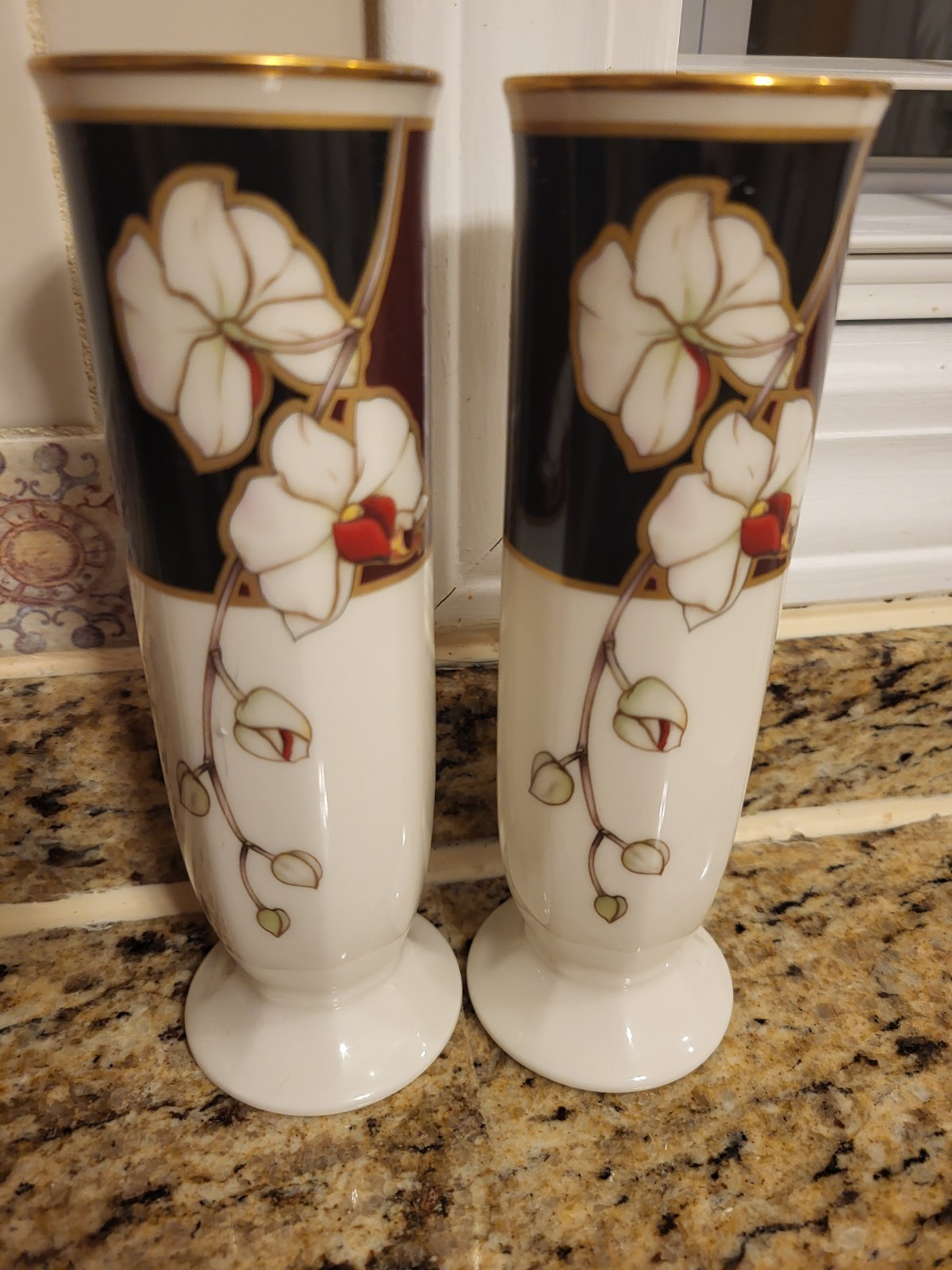 VTG. Set Of 2 Noritake Japan 7 Inch Midnight Orchid Vases