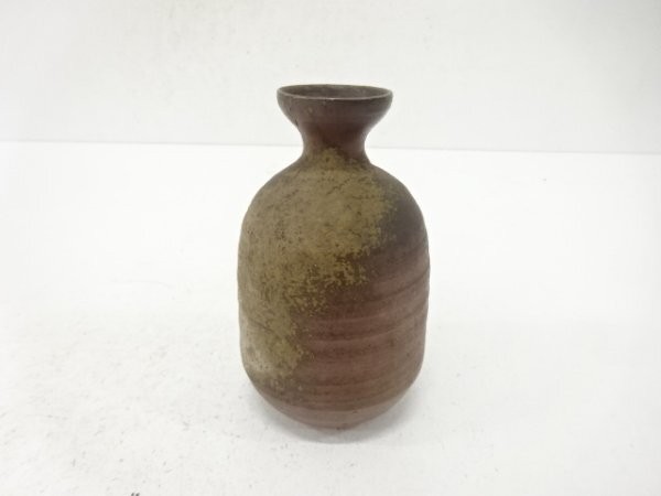 Bizen Ware Tokkuri Sake Bottle Handmade Studio Pottery Japan-TK247