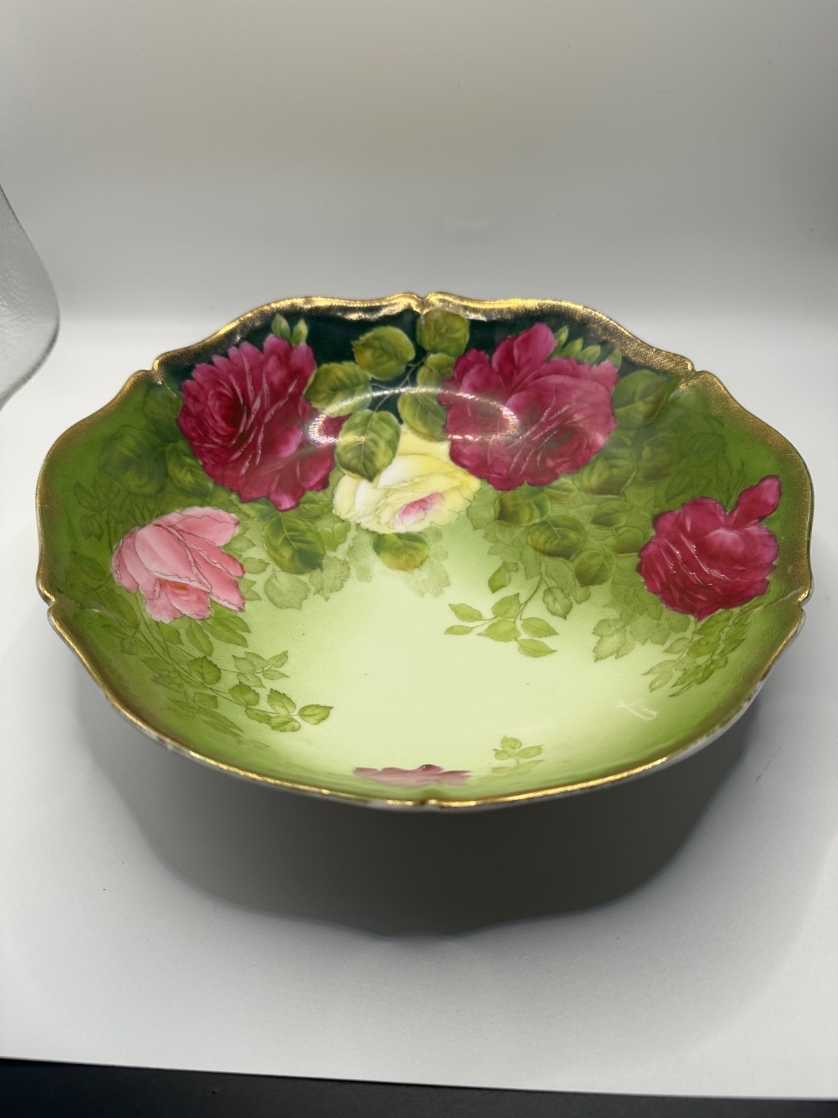 MCM Porcelain bowl with hand-painted roses and gold trim from Bavaria, Germany