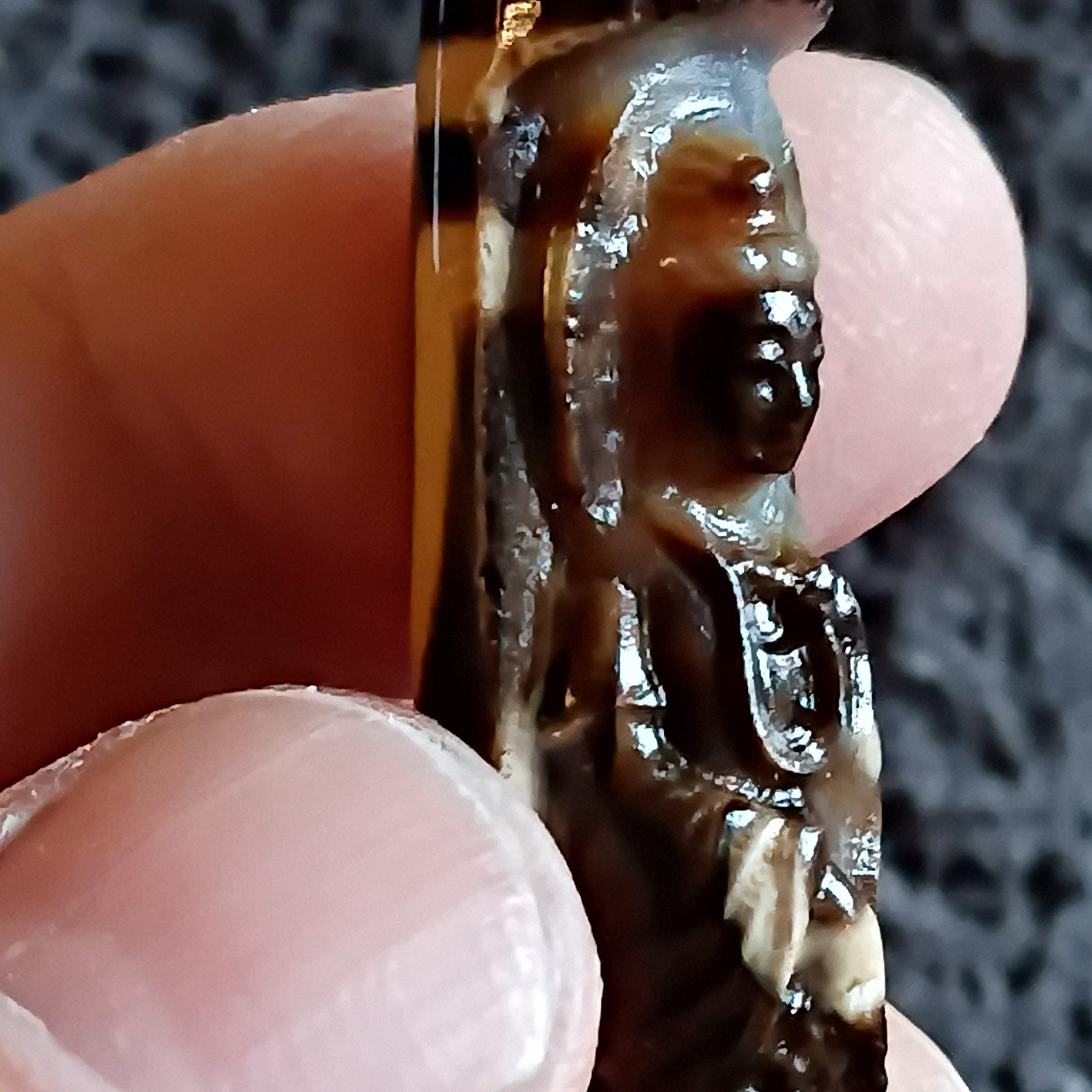 Tibetan Agate pre 1800s Rare Handcarved Kwan Yin 3 Eye Dzi Bead