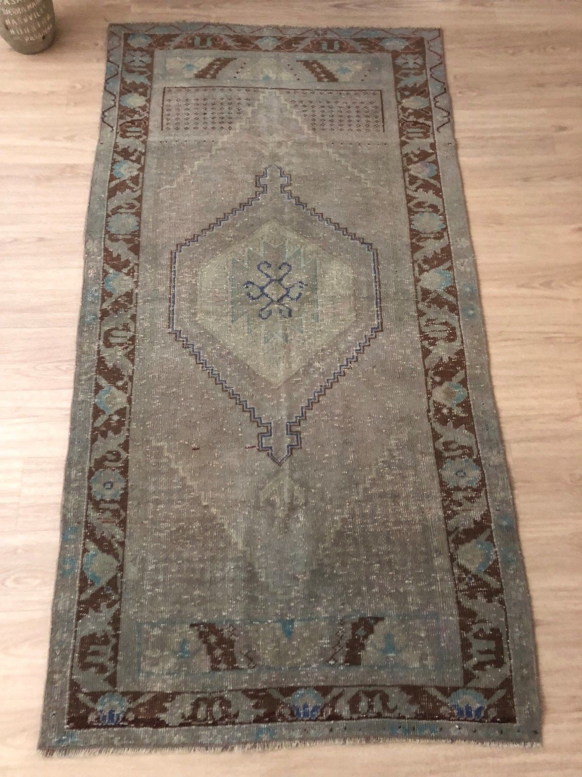 VINTAGE WOOL TURKISH HANDMADE AREA RUG, 6’9″x 3’7″ FREE SHIPPING!!!