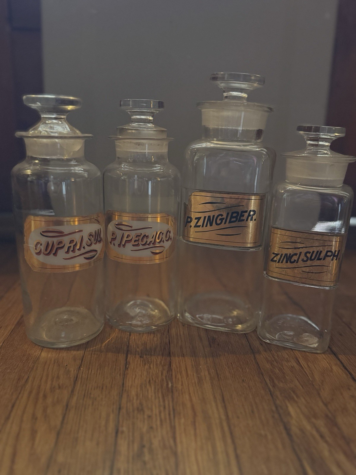 Antique Apothecary Pharmacy Medicine Bottles Set Of 4 With Stoppers And Labels
