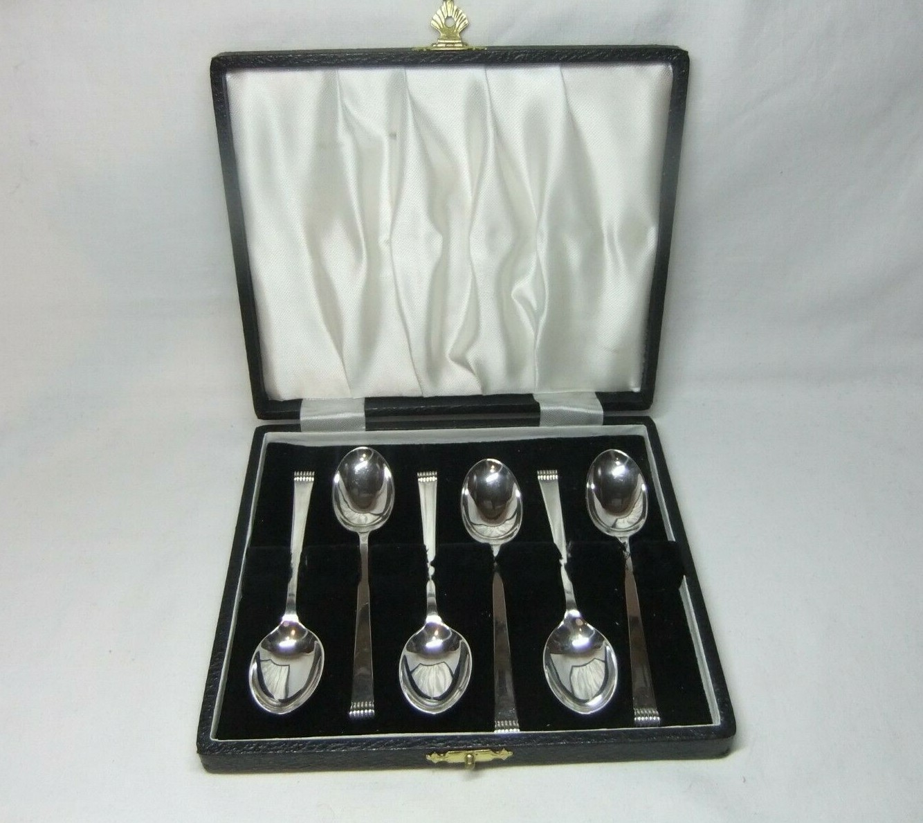 Cooper Brothers Silver Tea Coffee Spoons Sheffield 1964 Art Deco Style Cased