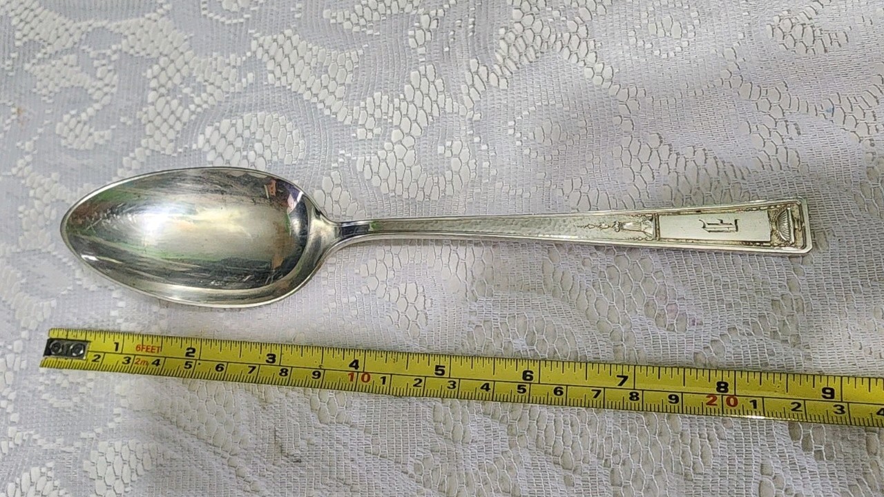 😃 VINTAGE c1924 BUCKINGHAM SILVERPLATED TABLE SERVING SPOON MONOGRAMMED D🥄