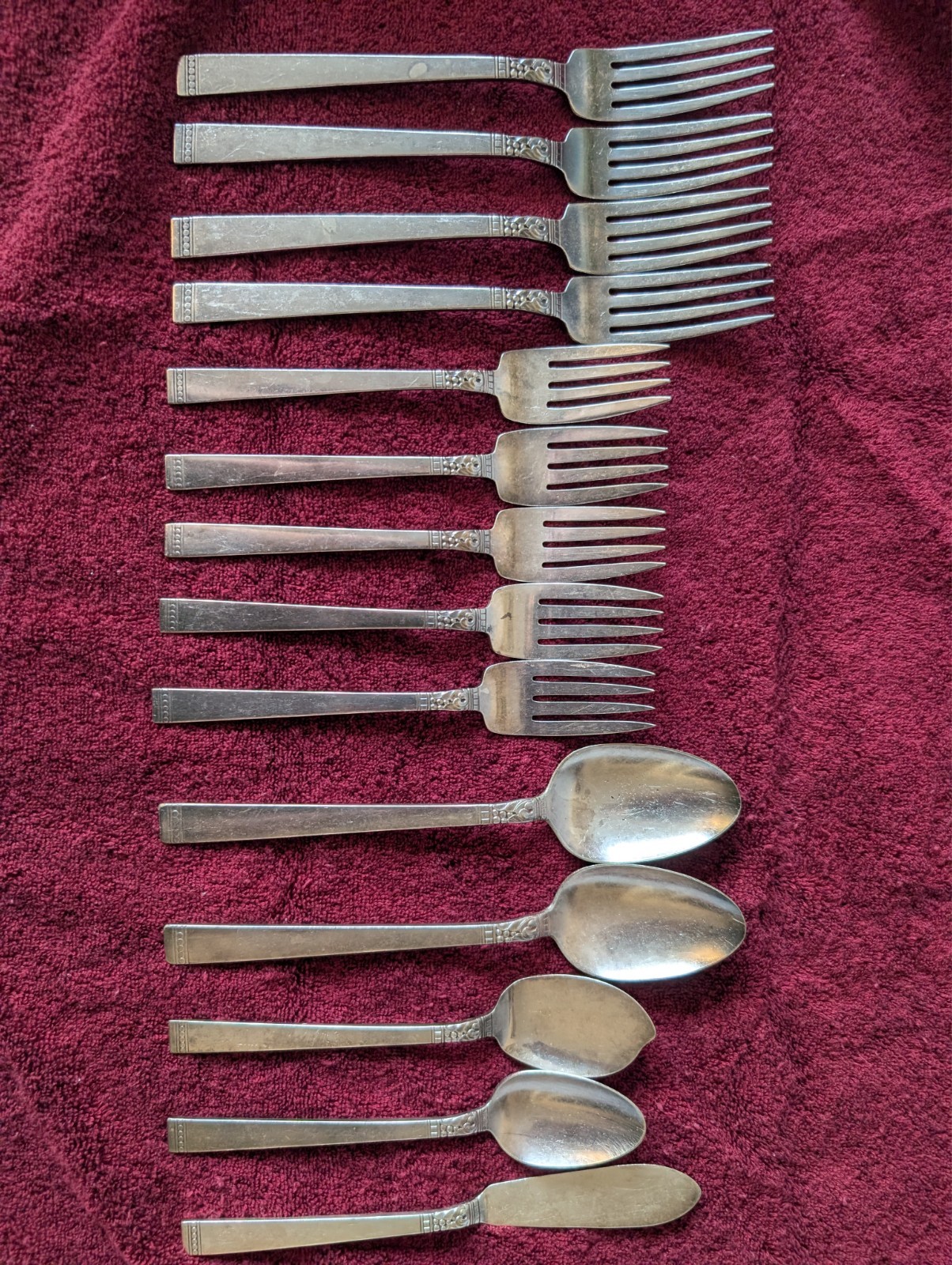 1939 forever community silver plate silverware. Miscellaneous