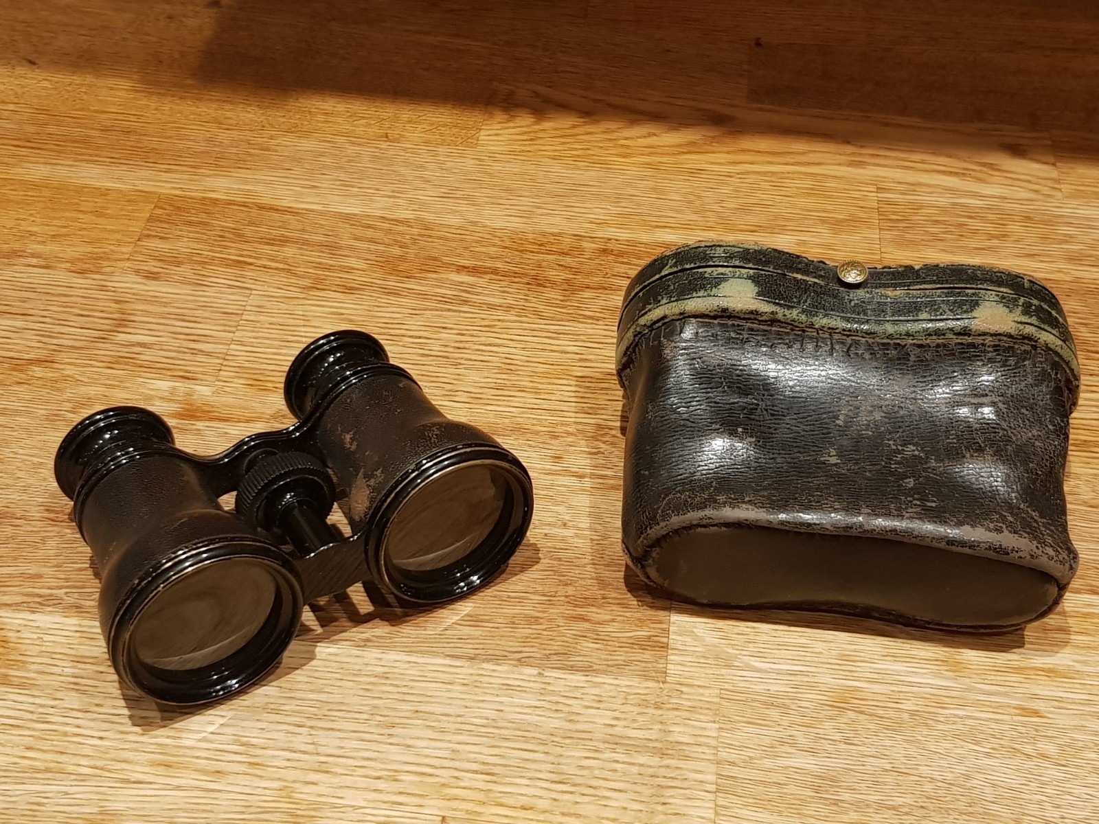 Antique Opera Glasses Binoculars & Case EE Isbell Cincinnati USA 20th Century