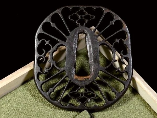 Momoyama Iron Tsuba Shoami Hanabishi Karigane Sukashi NBTHK Hozon Sword Guard
