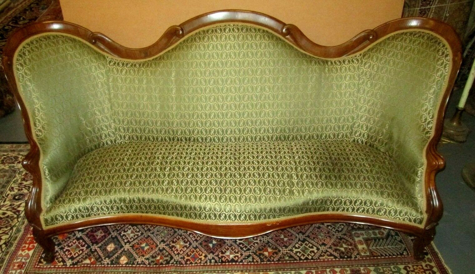 RARE LAMINATED ROSEWOOD JOHN HENRY BELTER ROCOCO REVIVAL 82″ SOFA SCROLL PATTERN