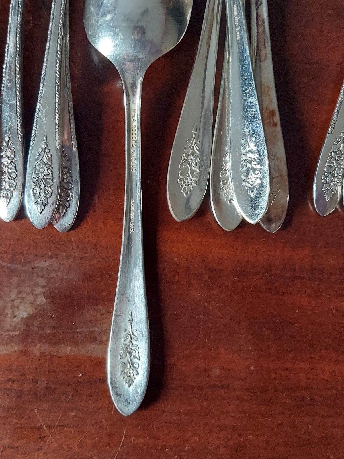 Lady Stuart Oneida Flatware Rogers Silverplate Flatware 33pc Set 1949 MCM