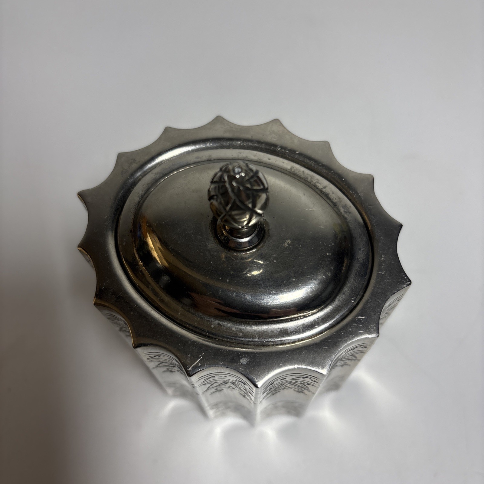 Vintage Silver Plate Scalloped Trinket Box w Acorn Finial Lid