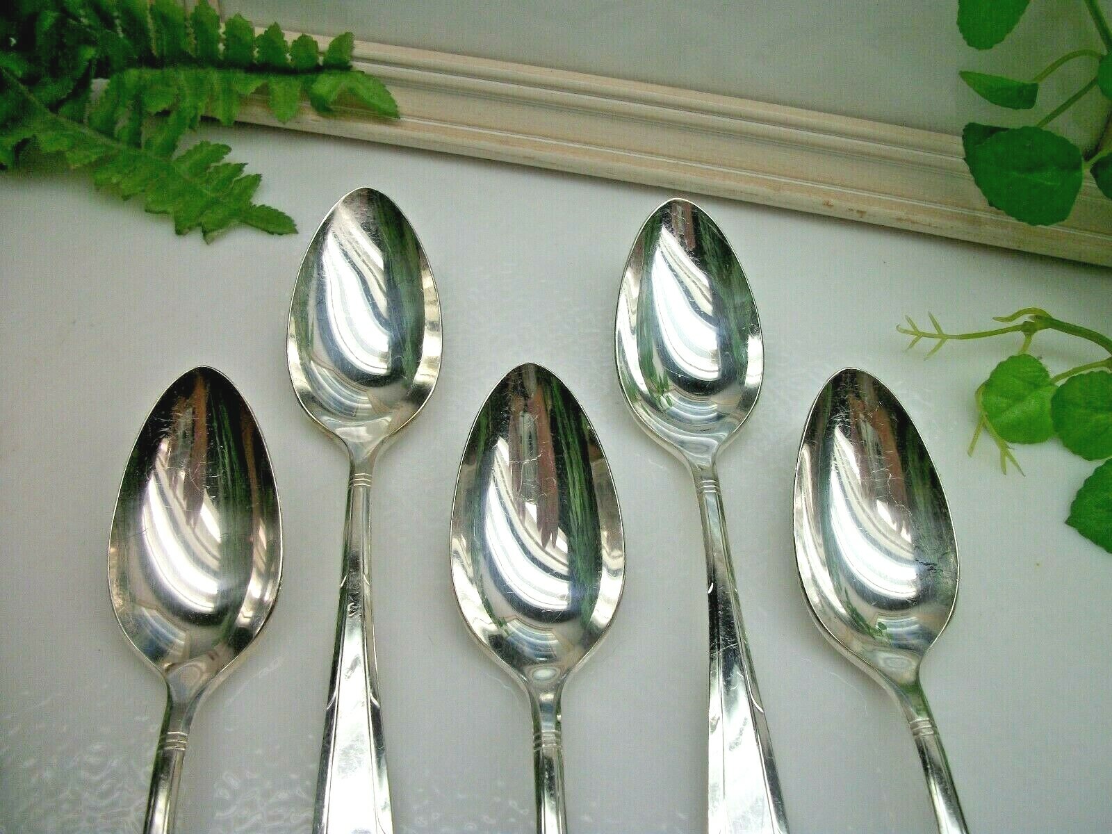 5 Oneida Silver Nobilty Plate REVERIE Silverplate Teaspoons 1937