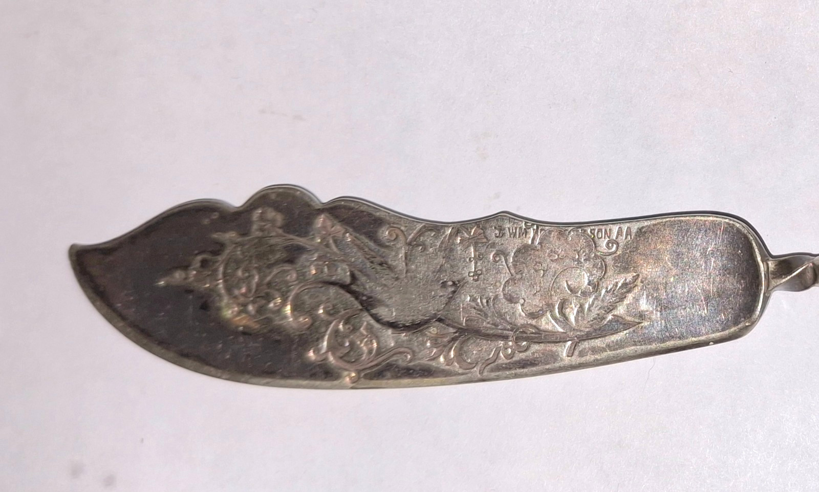 Vintage Wm Rogers & Son Bright Cut Master Butter Twisted Handle Fiddle ? Pattern